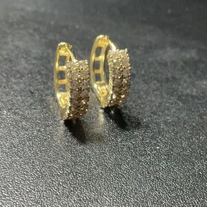 Elegant Gold Huggies Hoop Earrings